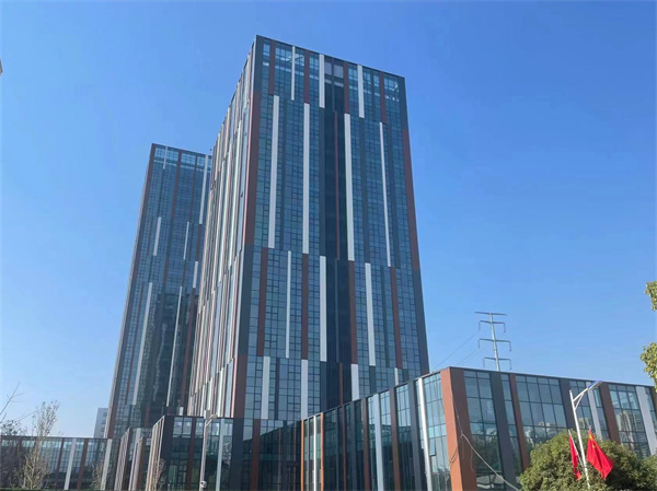 氟碳铝单板的运输与安装注意事项